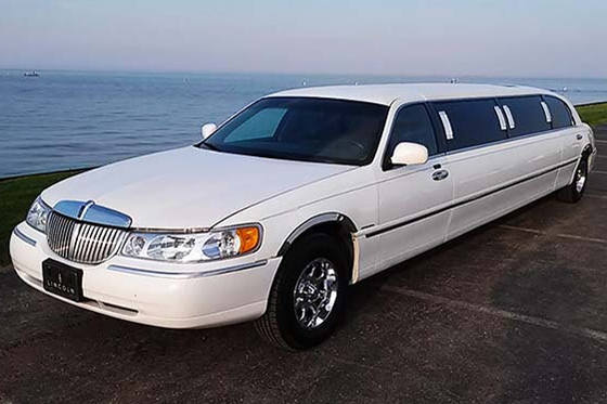 Detroit town car limos
